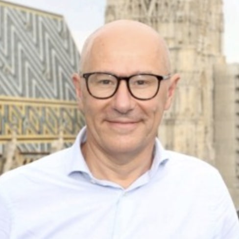 Luca Angelo Lecchi, Efeso Management Consultants